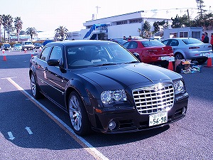 300C SRT8前方