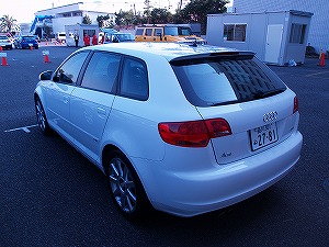 A3 Sportback 2.0TFSI後方