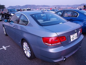 335i クーペ後方