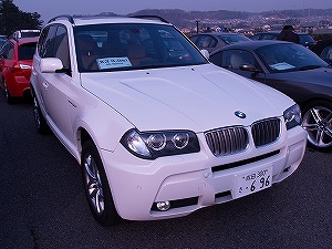 X3 3.0si前方