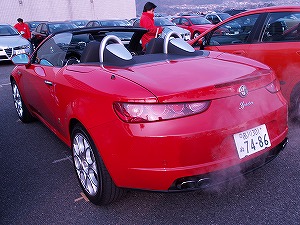 Alfa Spider 3.2 JTS Q4 Distinctive後方