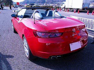 Alfa Spider 2.2 JTS Selespeed Distinctive後方