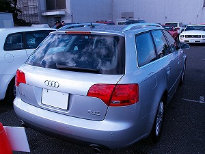 A4 Avant 2.0TFSI quattro後方