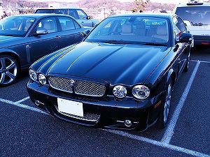 XJ 4.2 Executive前方