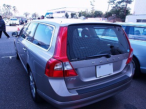 V70 3.2SE後方