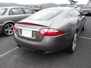 XKR Coupe後方