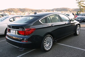 550i Gran Turismo後方