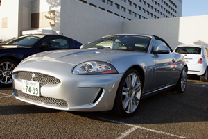 XKR CONVERTIBLE前方