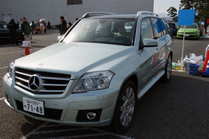 GLK 300 4MATIC前方