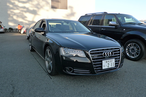 A8 4.2 FSI quattro前方