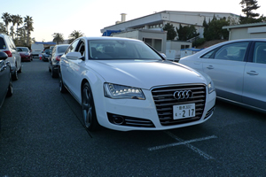 A8 4.2 FSI quattro前方