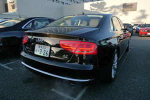 A8 L4.2 FSI quattro後方