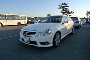 E 350 BlueTEC アバンギャルド前方