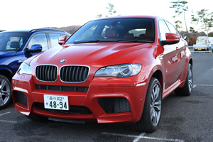  X6 M前方