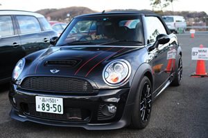  JOHN COOPER WORKS Convertible前方