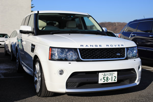  RANGE ROVER
スポーツ 5.0 V8 Supercharged前方