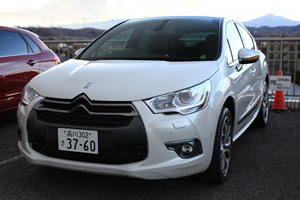 DS4 Sport Chic前方