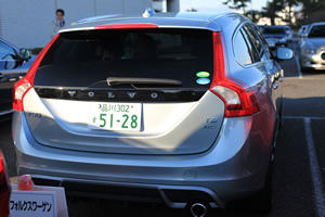 V60 T6 AWD R-DESIGN後方