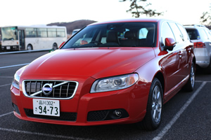 V70 DRIVe前方