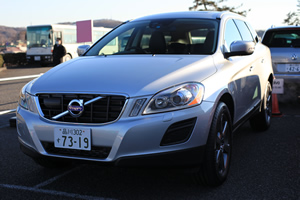 XC60 T6 AWD SE前方