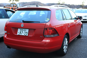 Golf Variant TSI Comfortline
Premium Edition後方