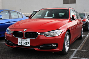 3 Series 320d BluePerformance Touring Sport前方