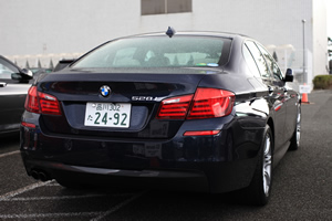 5 Series 528i Sedan後方