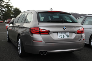 5 Series 523d BluePerformance Touring 後方