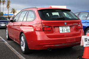 3 Series 320d BluePerformance Touring Sport後方