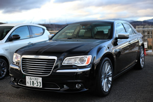 300・300C  Luxury前方