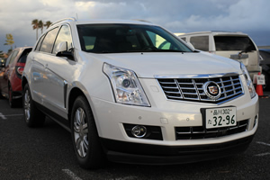 SRX CROSSOVER Luxury前方