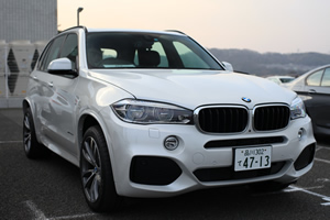 X5 xDrive35d前方