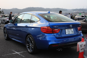 3 Series 328i Gran Turisimo後方