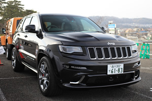 Grand Cherokee SRT8前方