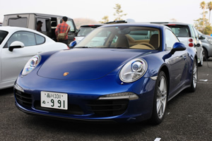 911カレラ4前方