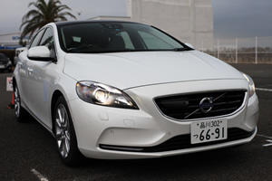 V40 T4 SE前方