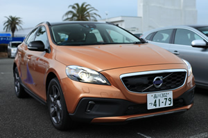 V40 Cross Country T5 AWD前方