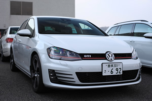 Golf GTI前方