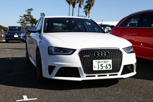 RS4 Avant前方