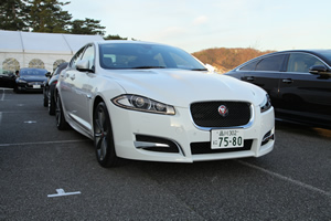 XF 2.0 R-Sport前方