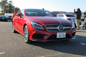 CLS 550前方