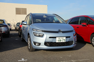GRAND C4 PICASSO セダクション前方