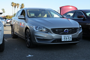 V60 T5 SE前方