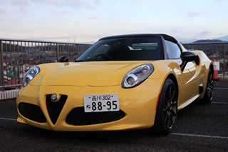 4C スパイダー前方