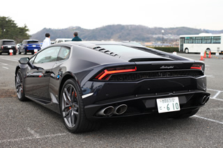 ウラカン LP610-4後方