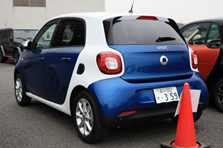 smart forfour passion後方