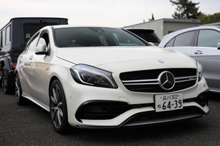 Mercedes-AMG A 45 4MATIC前方