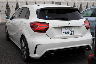 Mercedes-AMG A 45 4MATIC後方