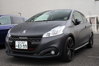 208 GTi by PEUGEOT SPORT前方