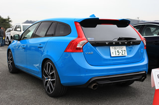 V60 Polestar後方